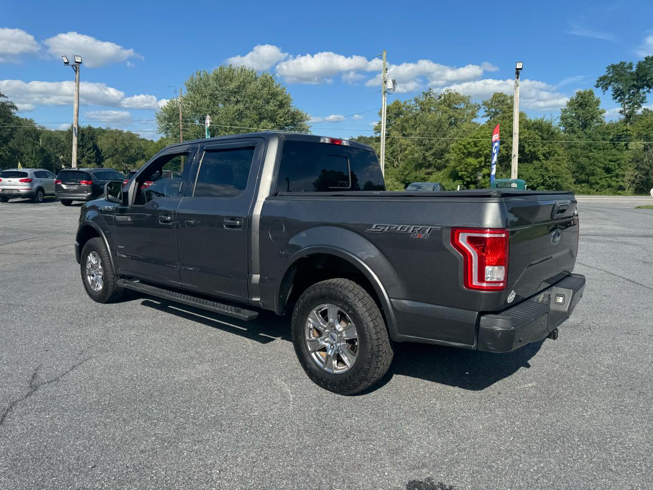 Ford F-150 4WD SuperCrew 145" XLT 2016