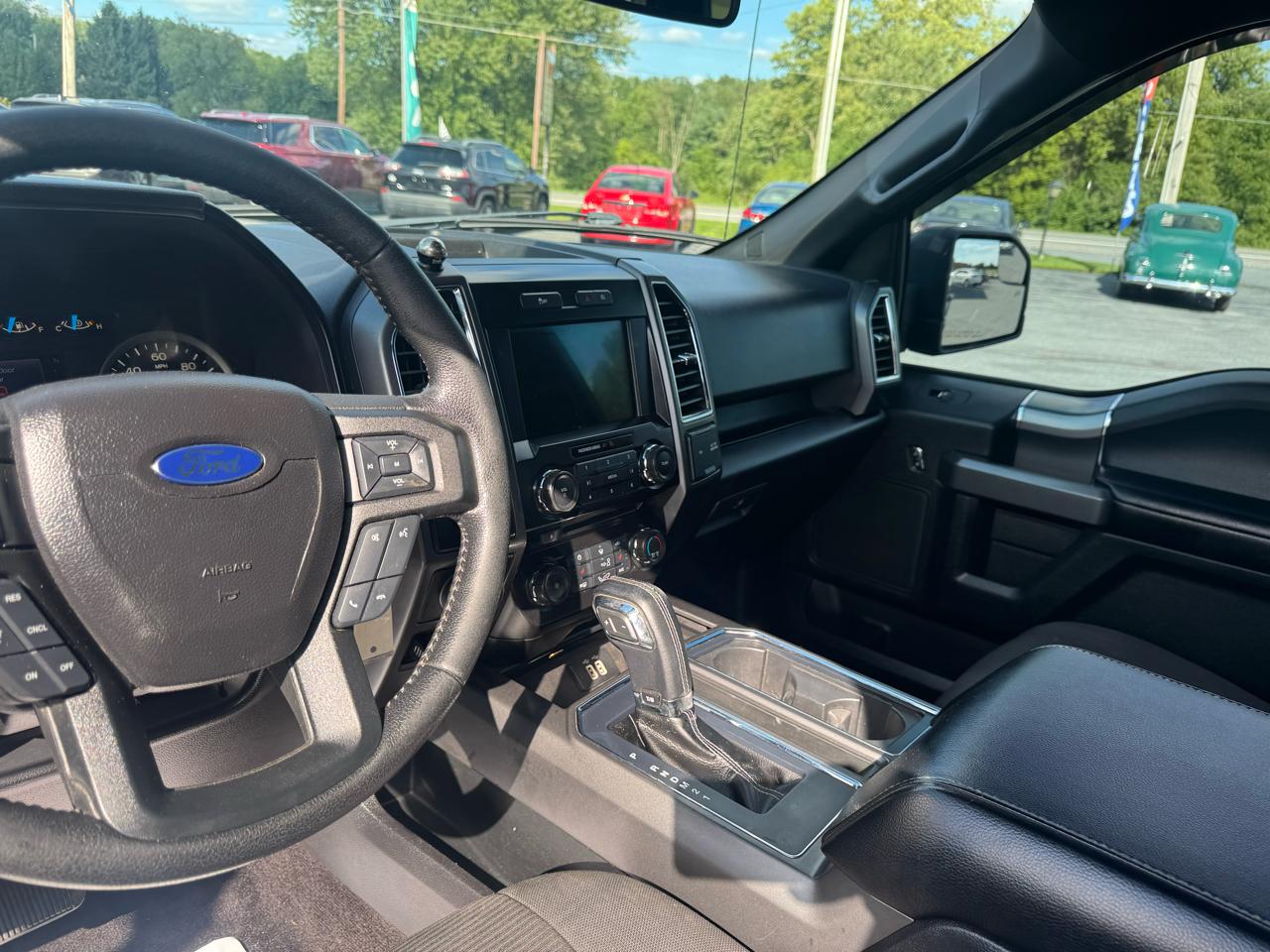 Ford F-150 4WD SuperCrew 145" XLT 2016
