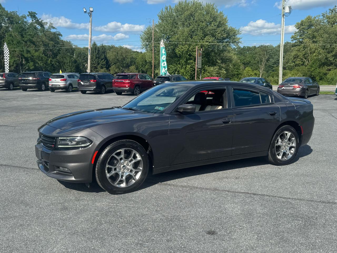 Dodge Charger 4dr Sdn SXT AWD 2016