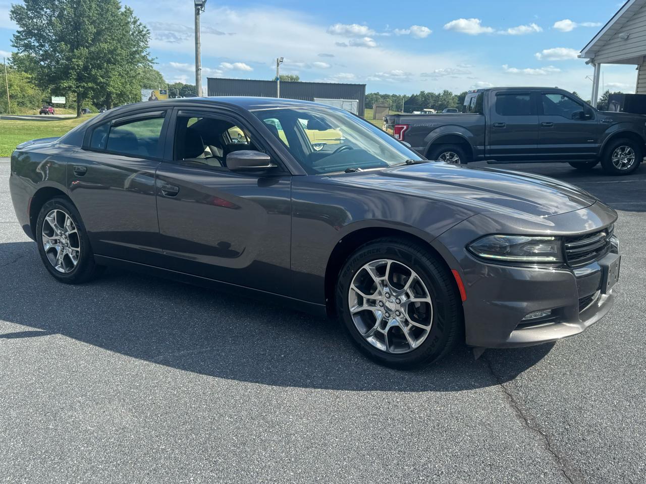 Dodge Charger 4dr Sdn SXT AWD 2016