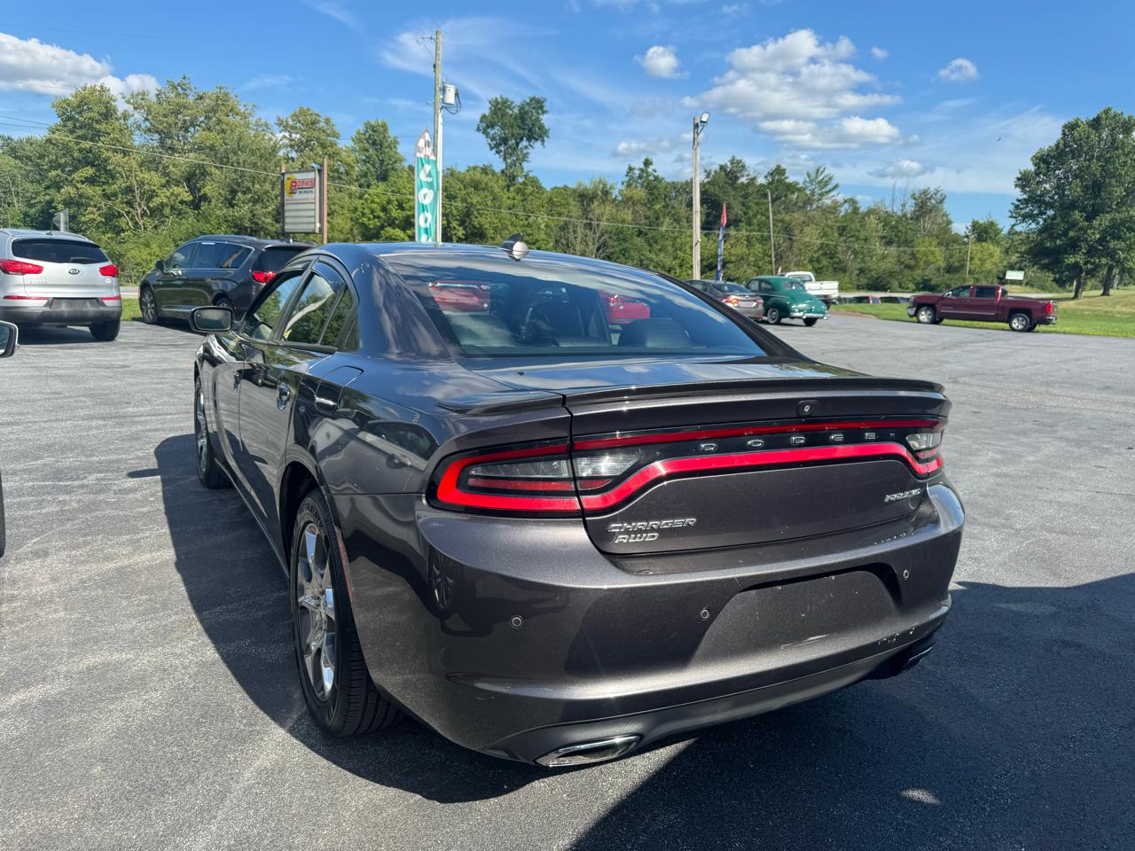 Dodge Charger 4dr Sdn SXT AWD 2016