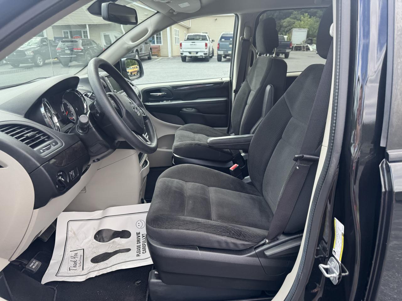Dodge Grand Caravan photo 16