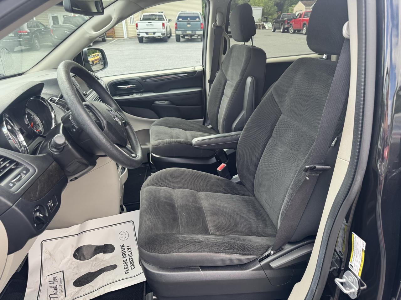 Dodge Grand Caravan photo 18