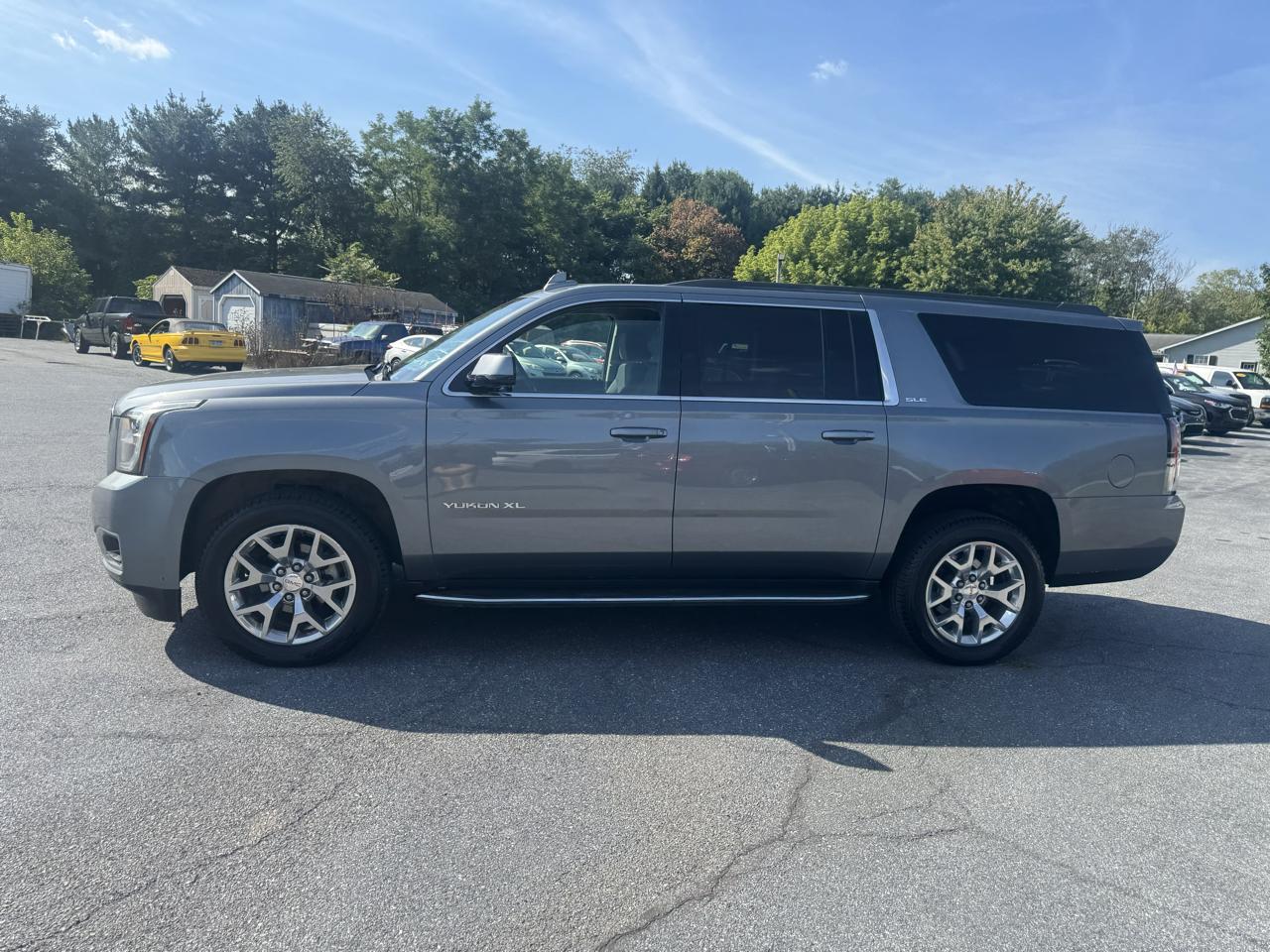 GMC Yukon XL 4WD 4dr SLE 2019