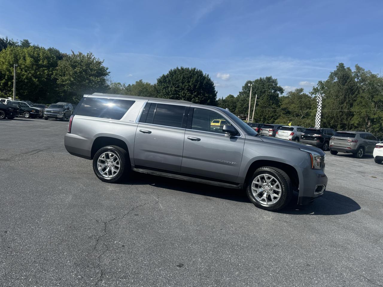 GMC Yukon XL 4WD 4dr SLE 2019