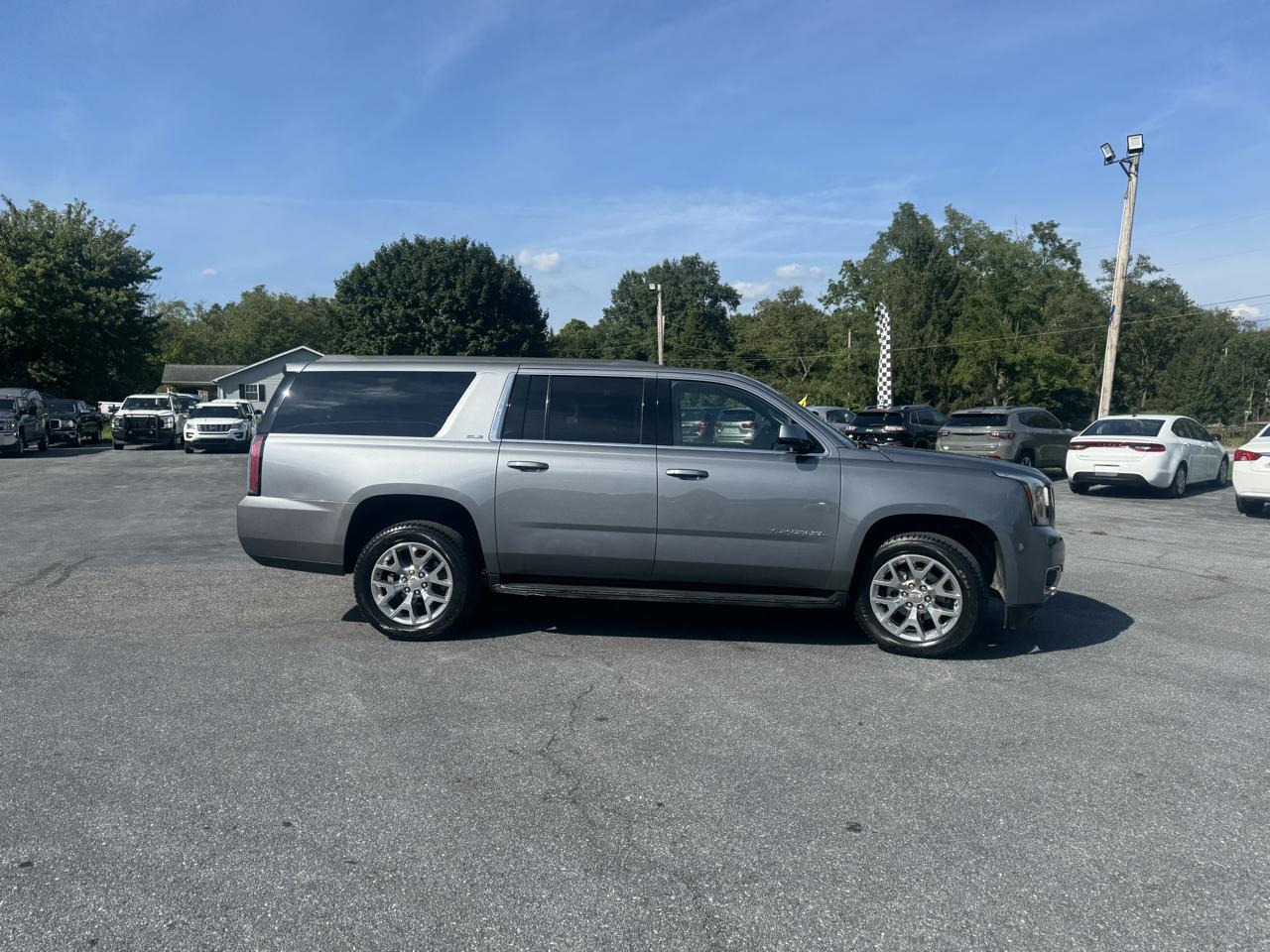 GMC Yukon XL 4WD 4dr SLE 2019