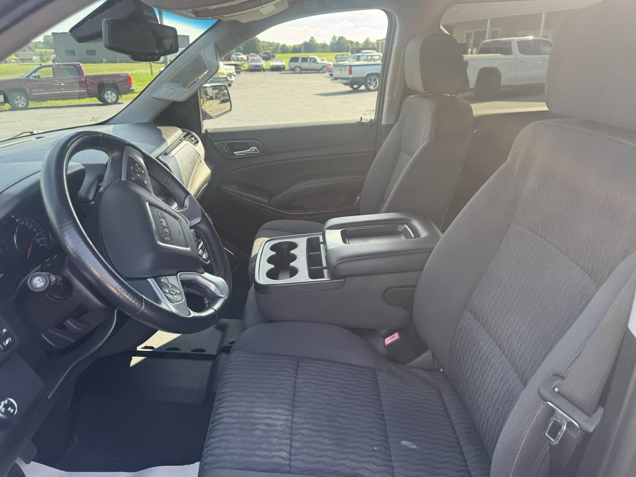GMC Yukon XL 4WD 4dr SLE 2019
