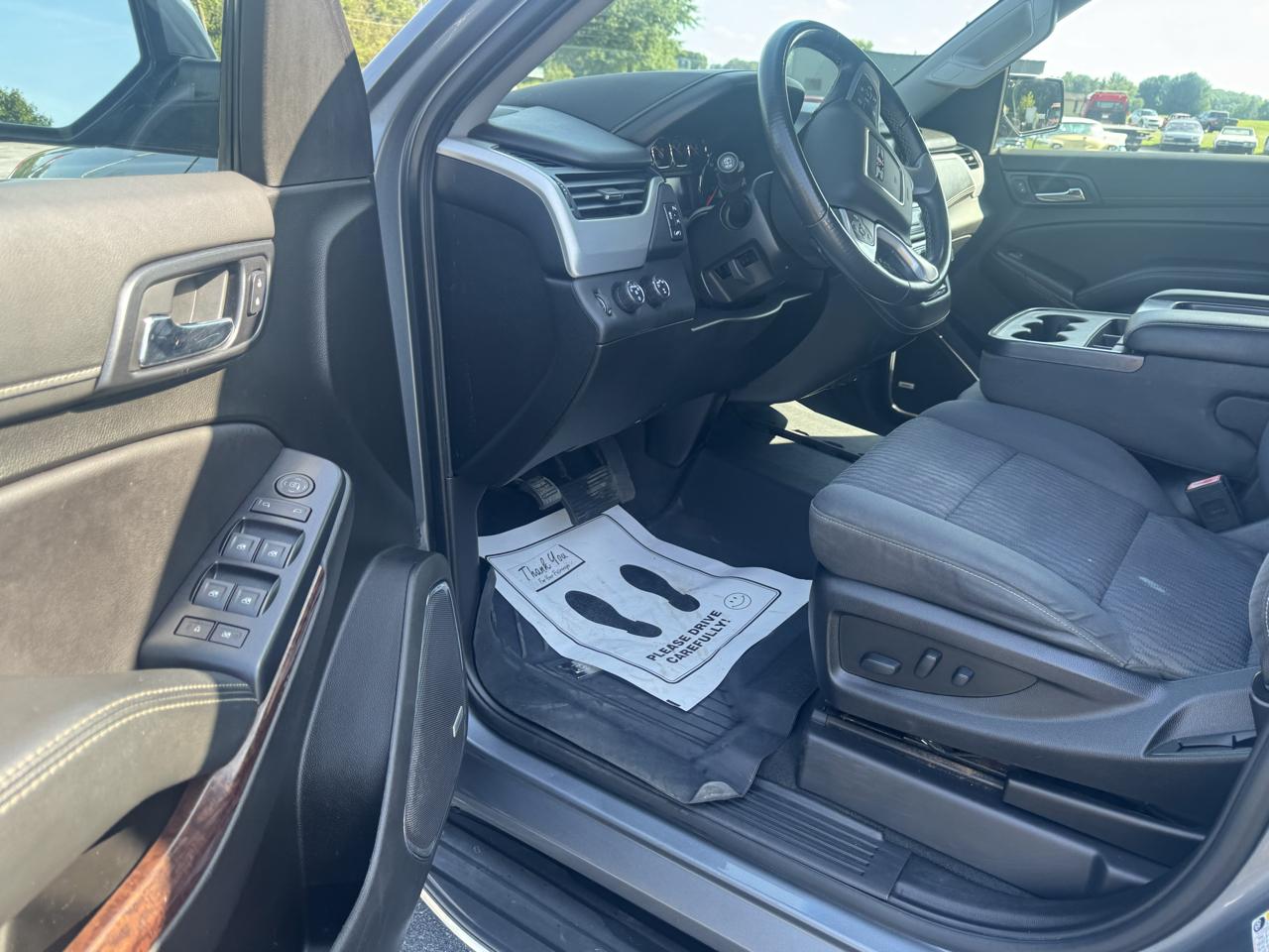 GMC Yukon XL 4WD 4dr SLE 2019