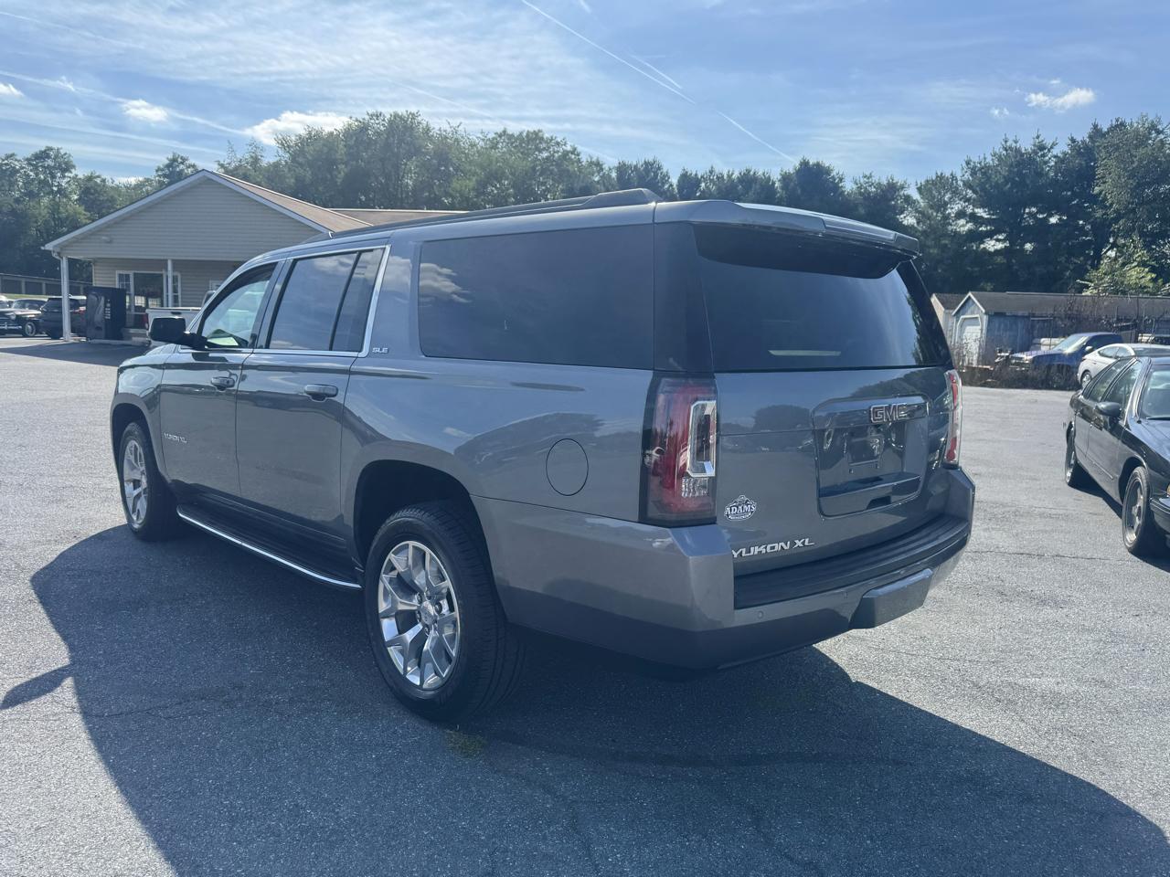 GMC Yukon XL 4WD 4dr SLE 2019