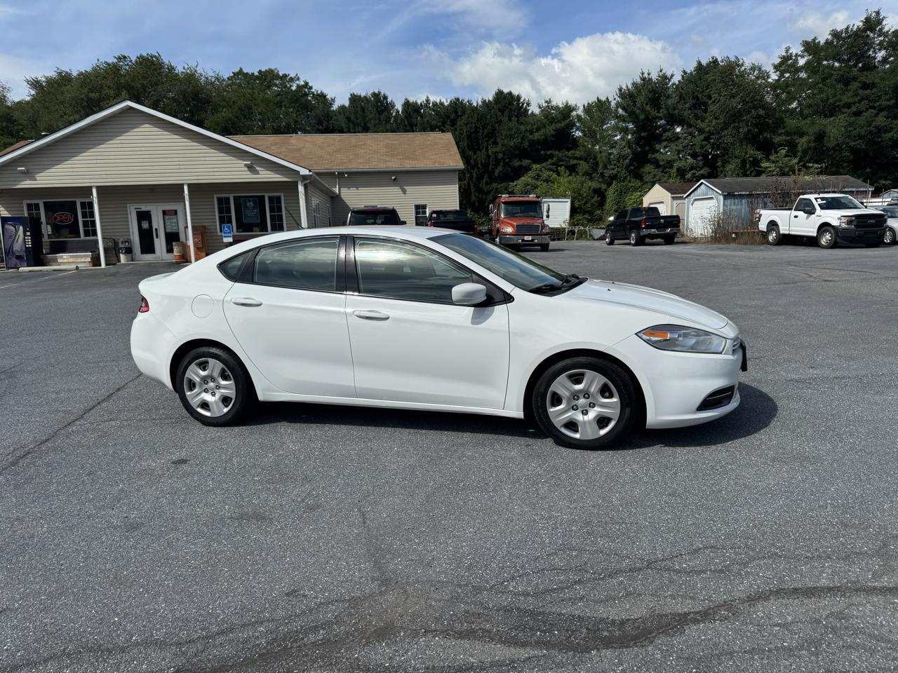 Dodge Dart 4dr Sdn SE 2015