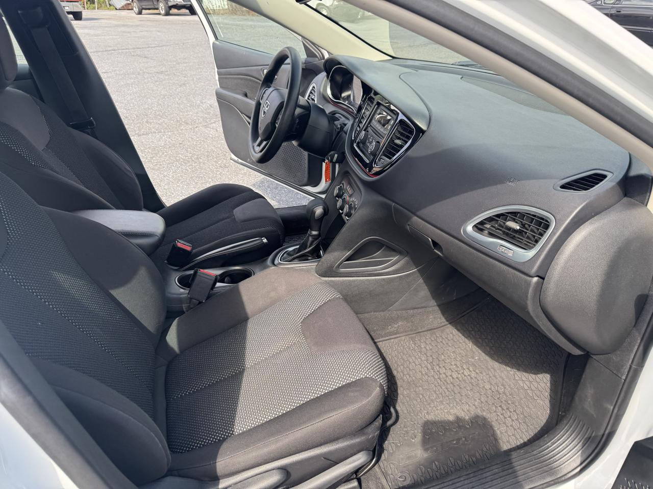 Dodge Dart 4dr Sdn SE 2015