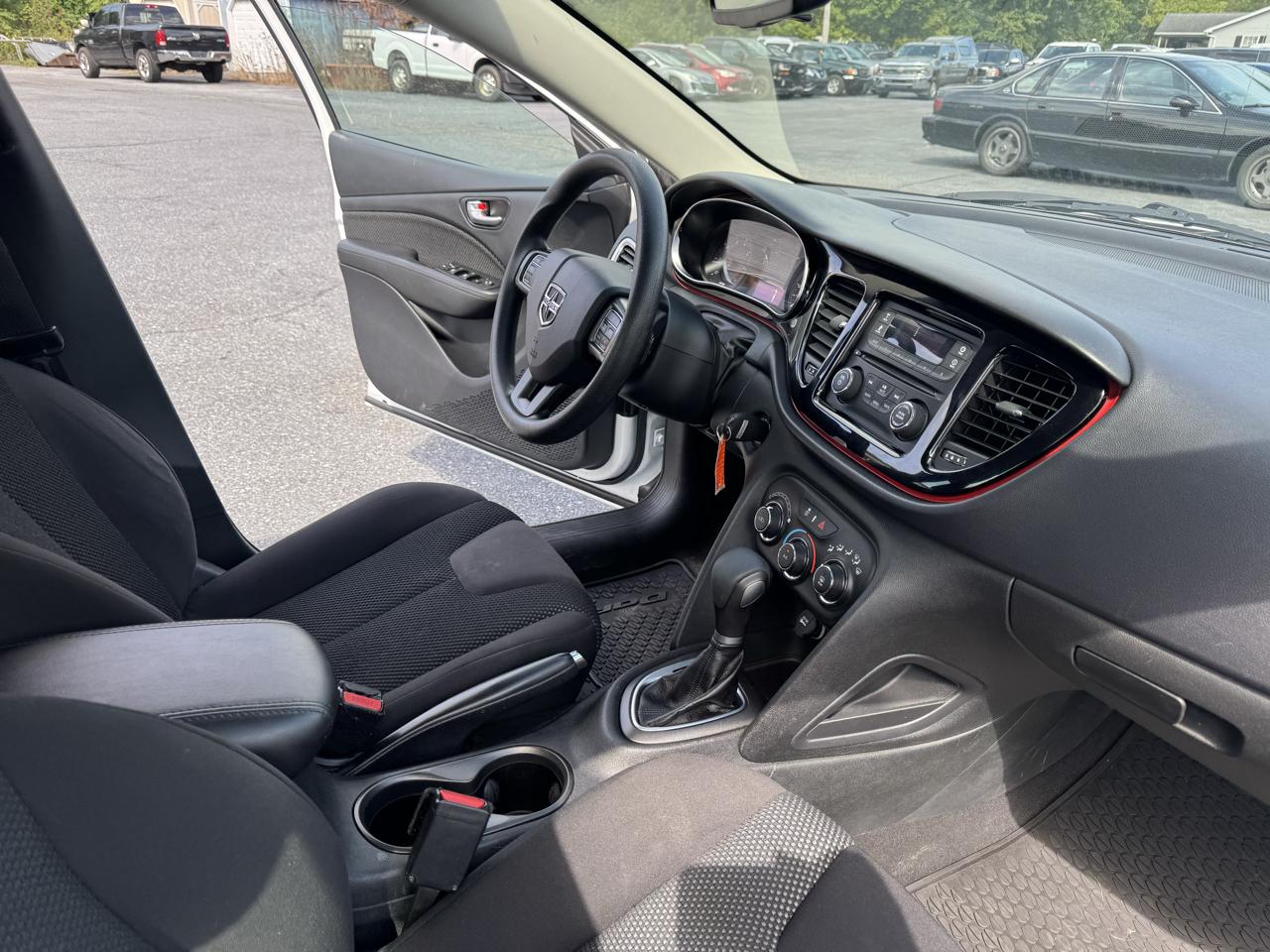 Dodge Dart 4dr Sdn SE 2015
