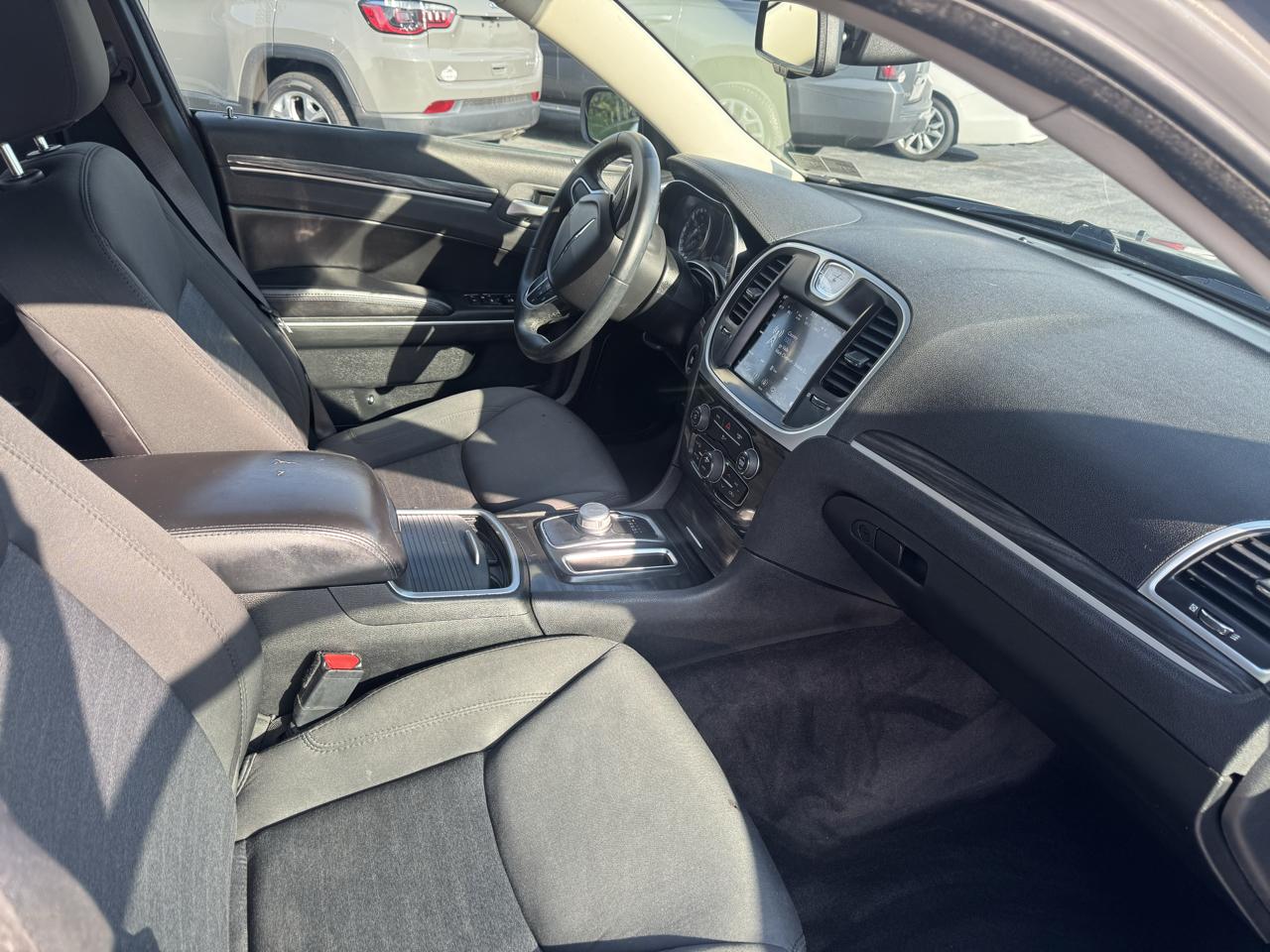 Chrysler 300 Touring AWD 2018