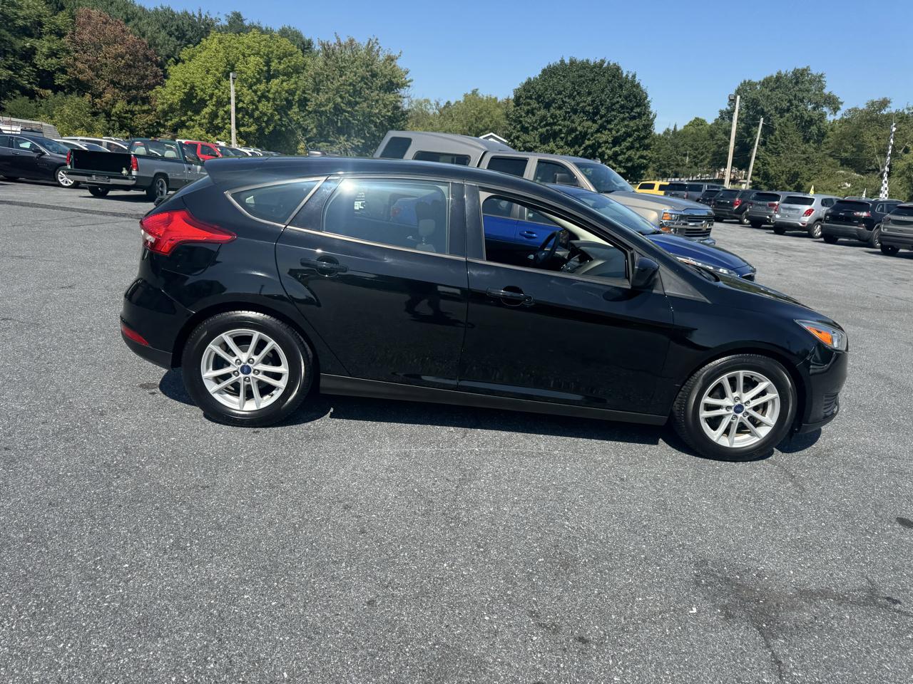 Ford Focus photo 2