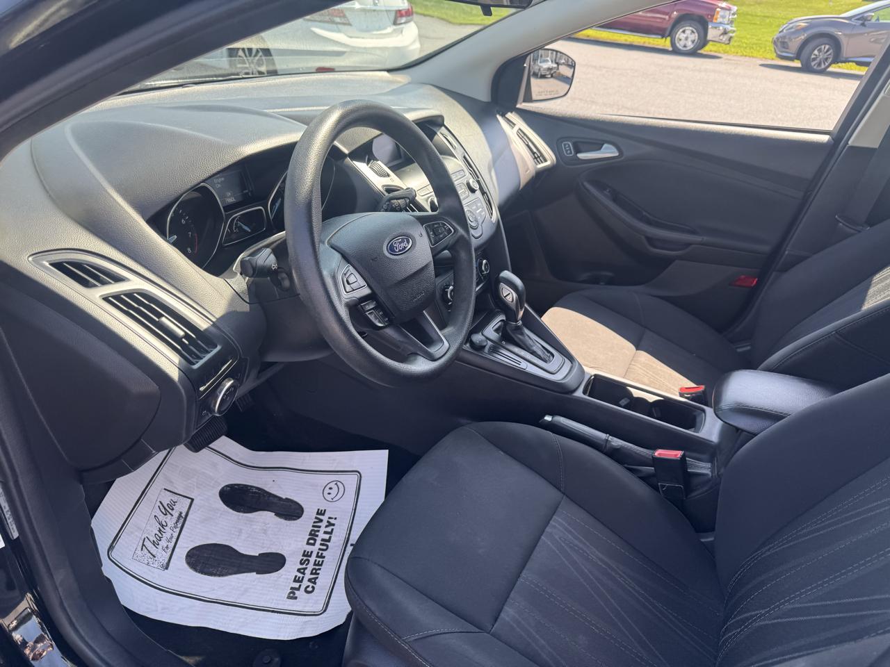 Ford Focus photo 15