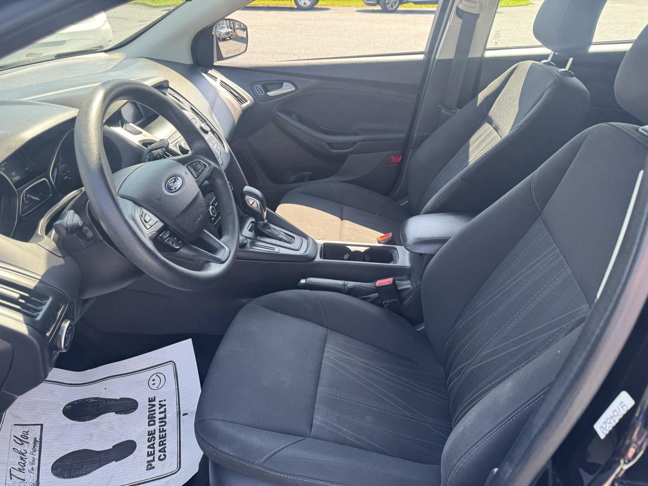 Ford Focus photo 18