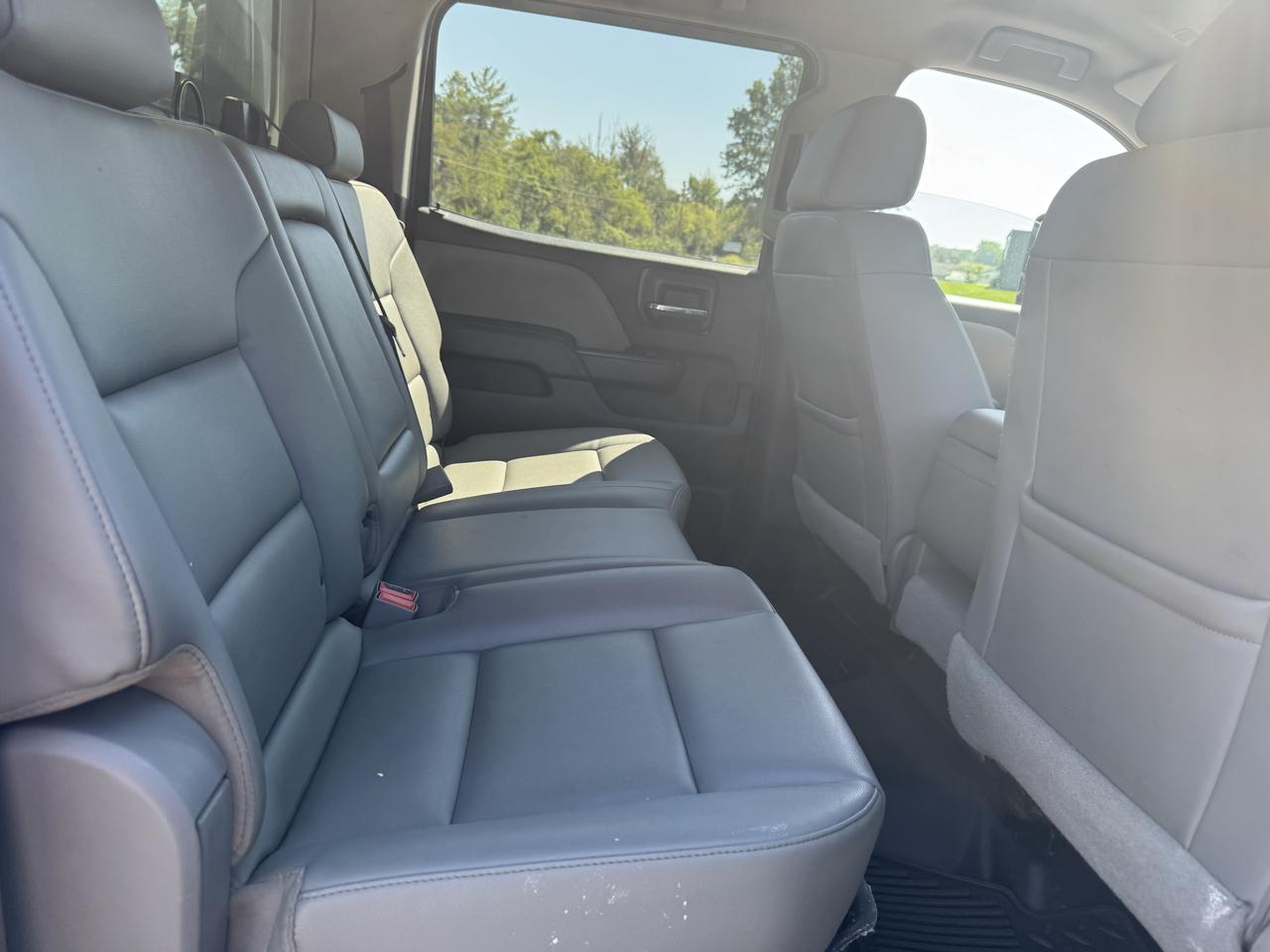 Chevrolet Silverado photo 25