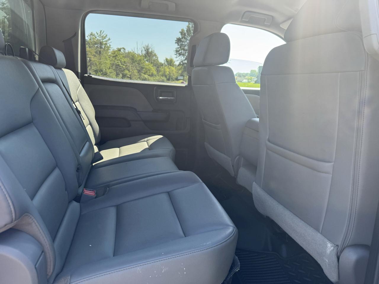 Chevrolet Silverado photo 27