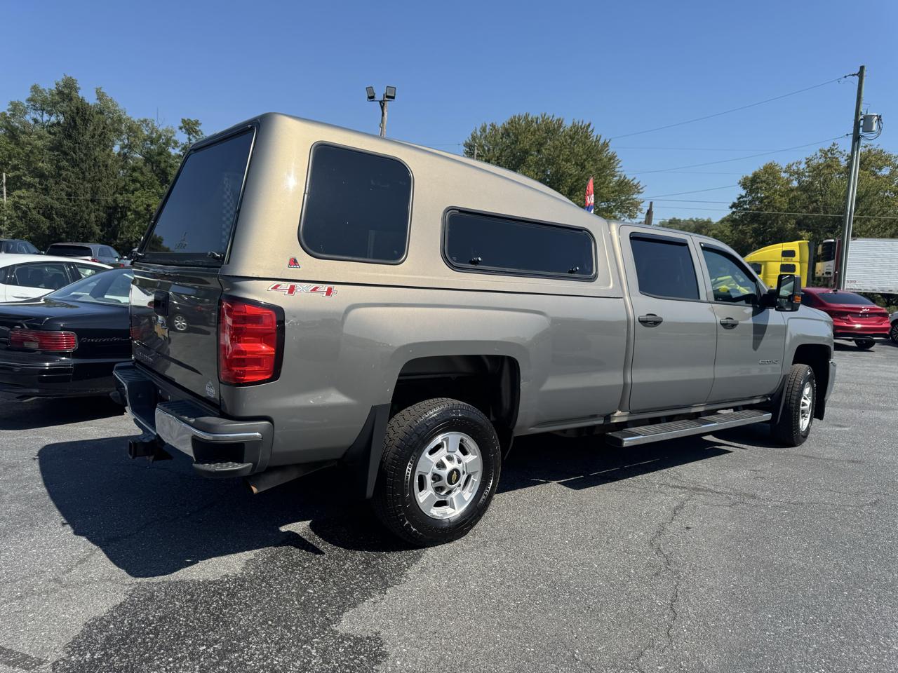 Chevrolet Silverado photo 35