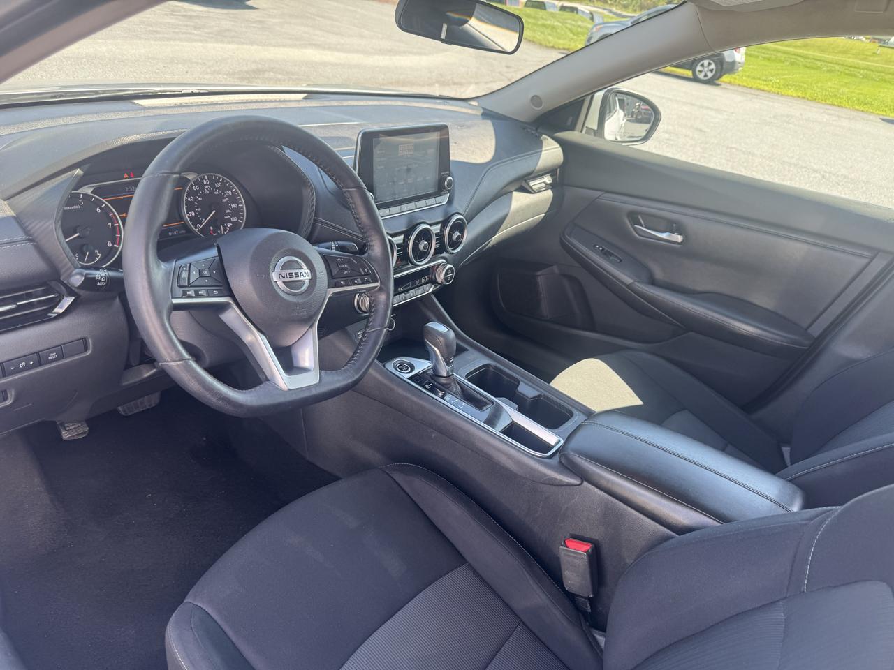 Nissan Sentra SV CVT 2020