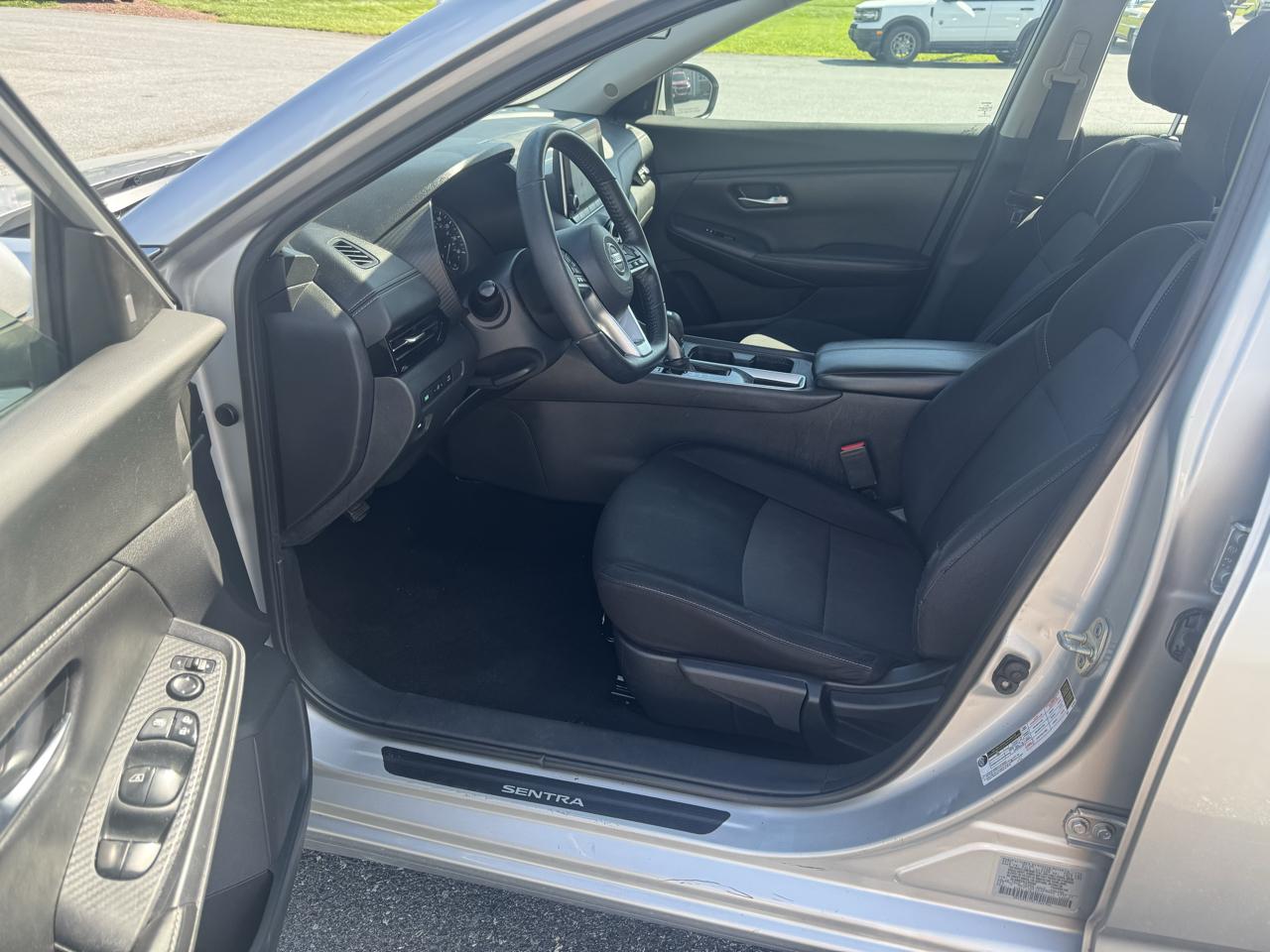 Nissan Sentra SV CVT 2020