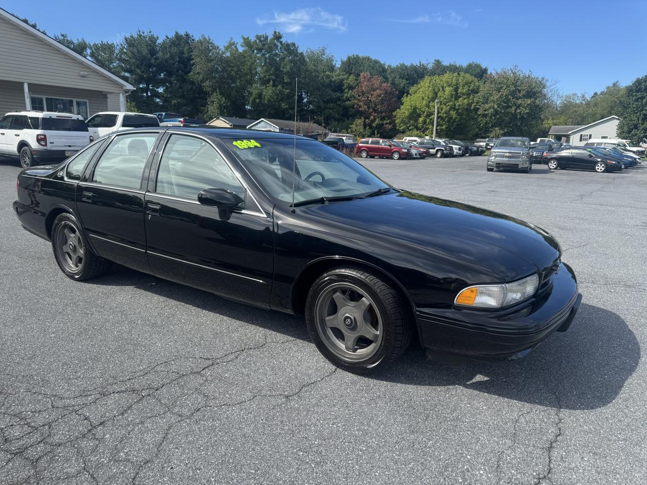 Chevrolet Caprice Classic/Impala SS 4dr Sedan LS 1994