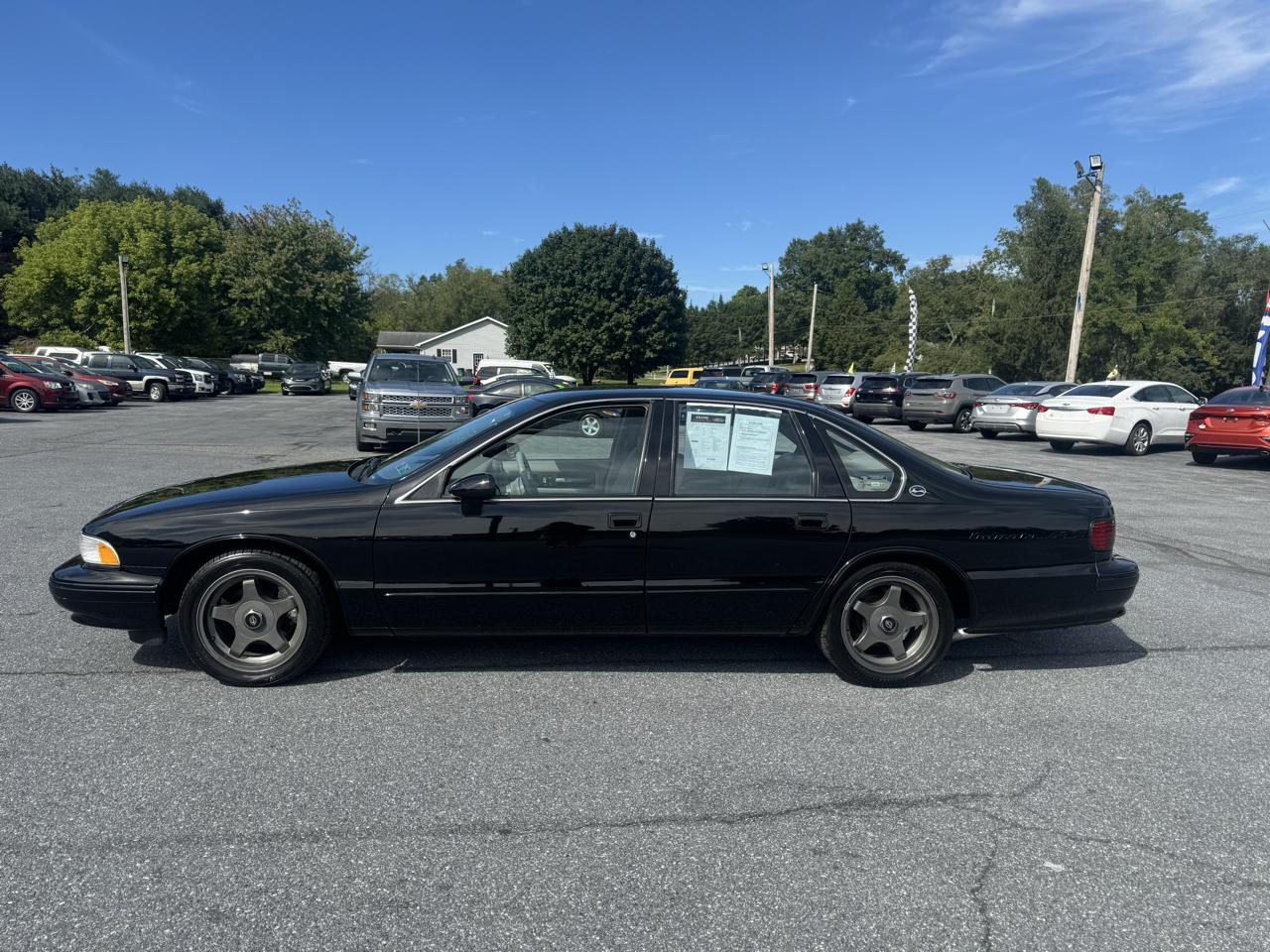Chevrolet Caprice Classic/Impala SS 4dr Sedan LS 1994