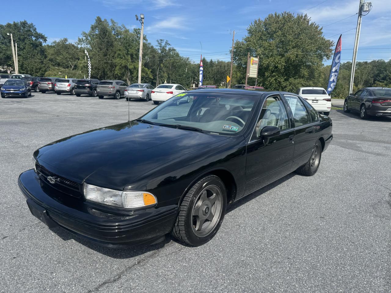 Chevrolet Caprice Classic/Impala SS 4dr Sedan LS 1994