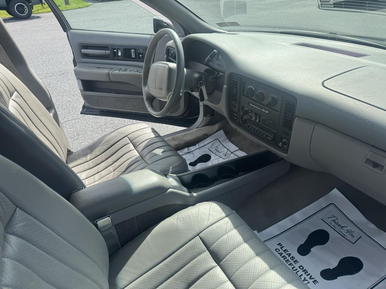 Chevrolet Caprice Classic/Impala SS 4dr Sedan LS 1994