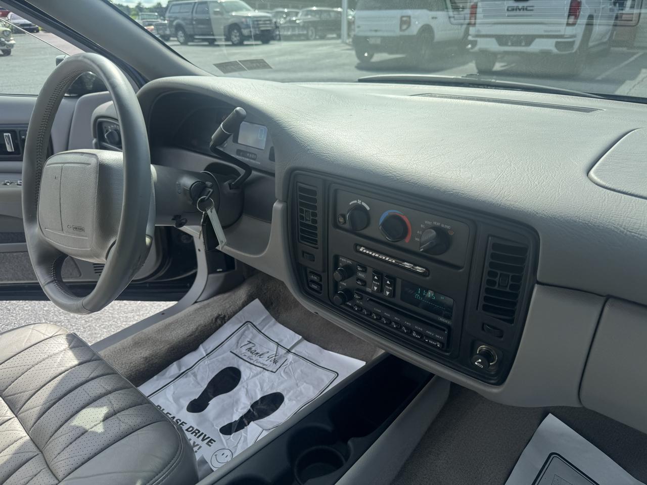 Chevrolet Caprice Classic/Impala SS 4dr Sedan LS 1994