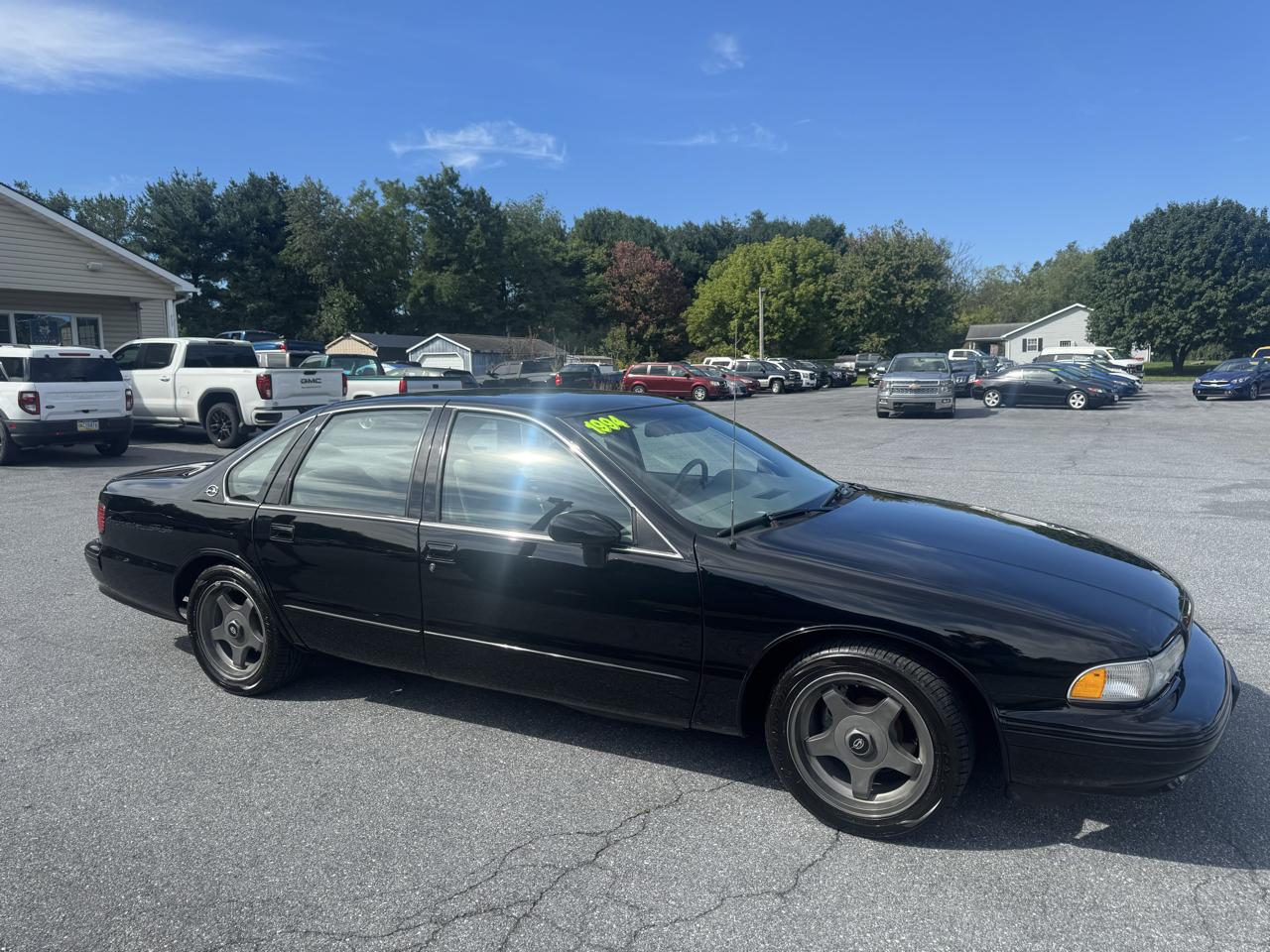 Chevrolet Caprice Classic/Impala SS 4dr Sedan LS 1994