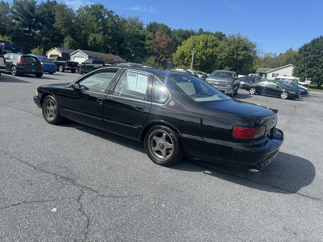 Chevrolet Caprice Classic/Impala SS 4dr Sedan LS 1994