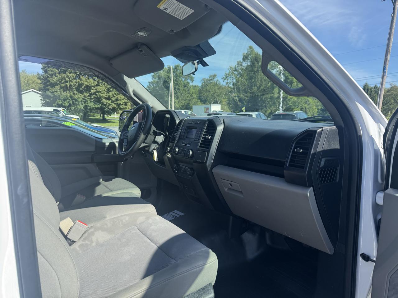 Ford F-150 XLT 4WD Reg Cab 8' Box 2020
