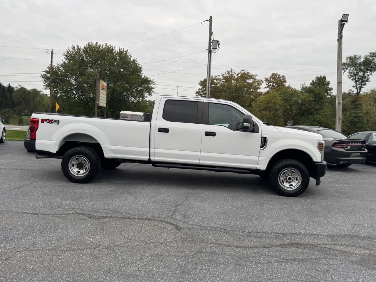 Ford Super Duty F-250 SRW XL 4WD Crew Cab 8' Box 2019
