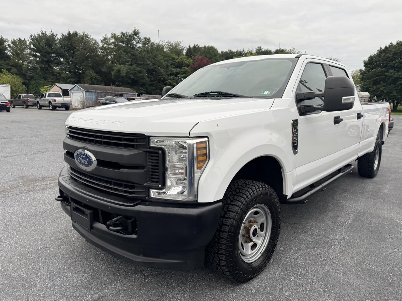 Ford Super Duty F-250 SRW XL 4WD Crew Cab 8' Box 2019