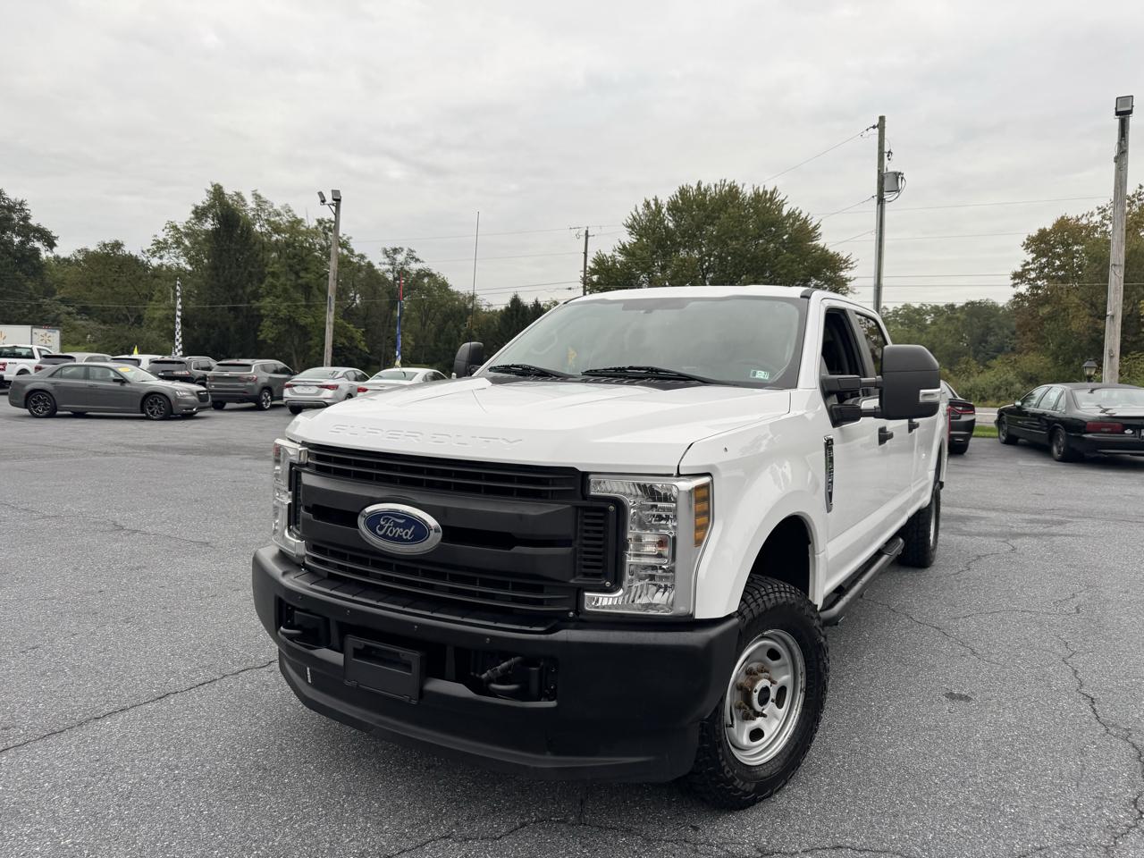 Ford Super Duty F-250 SRW XL 4WD Crew Cab 8' Box 2019