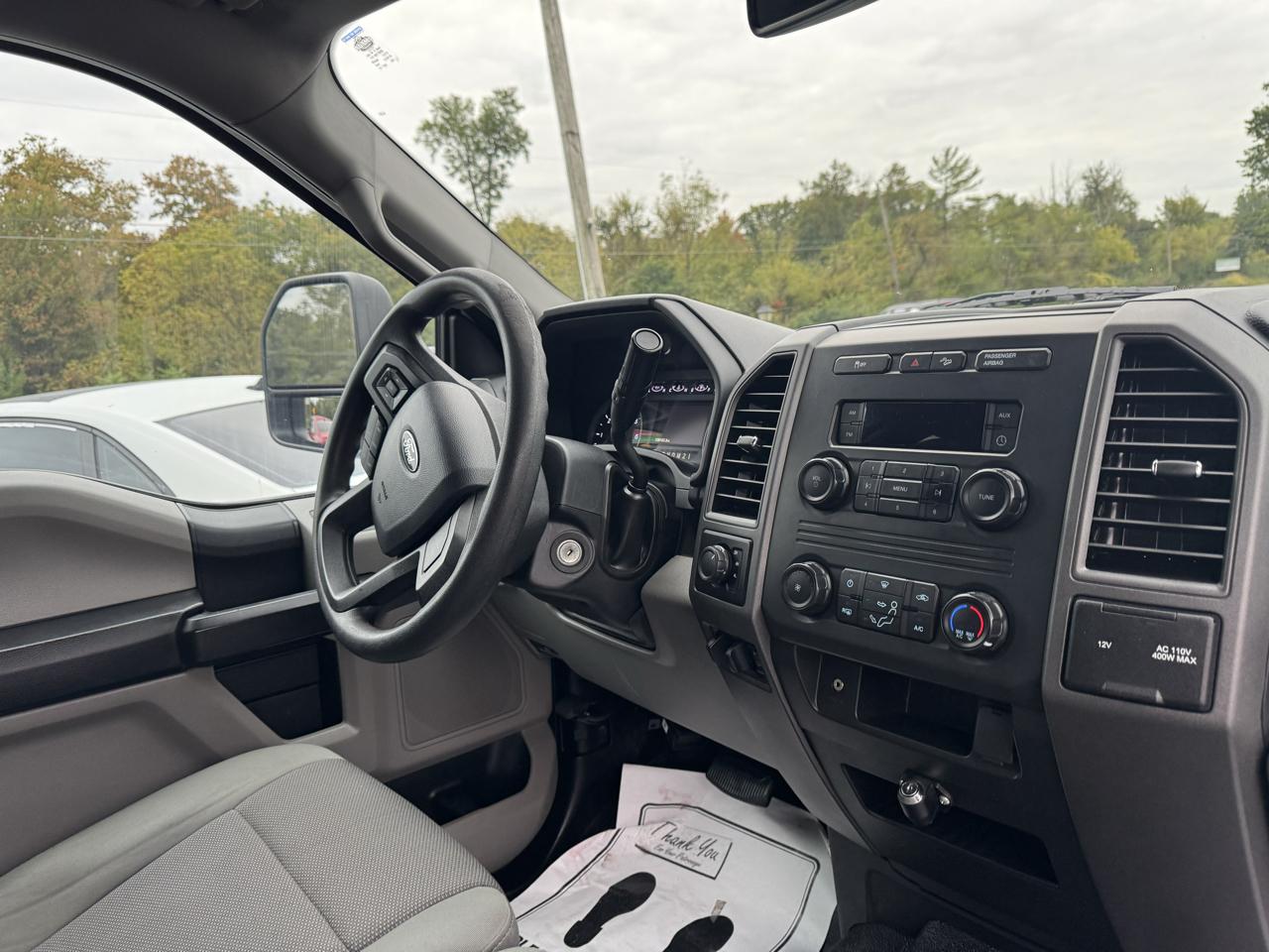 Ford Super Duty F-250 SRW XL 4WD Crew Cab 8' Box 2019