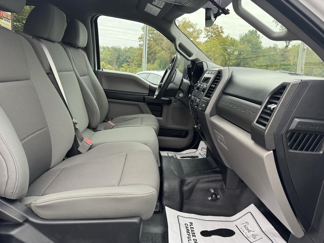 Ford Super Duty F-250 SRW XL 4WD Crew Cab 8' Box 2019