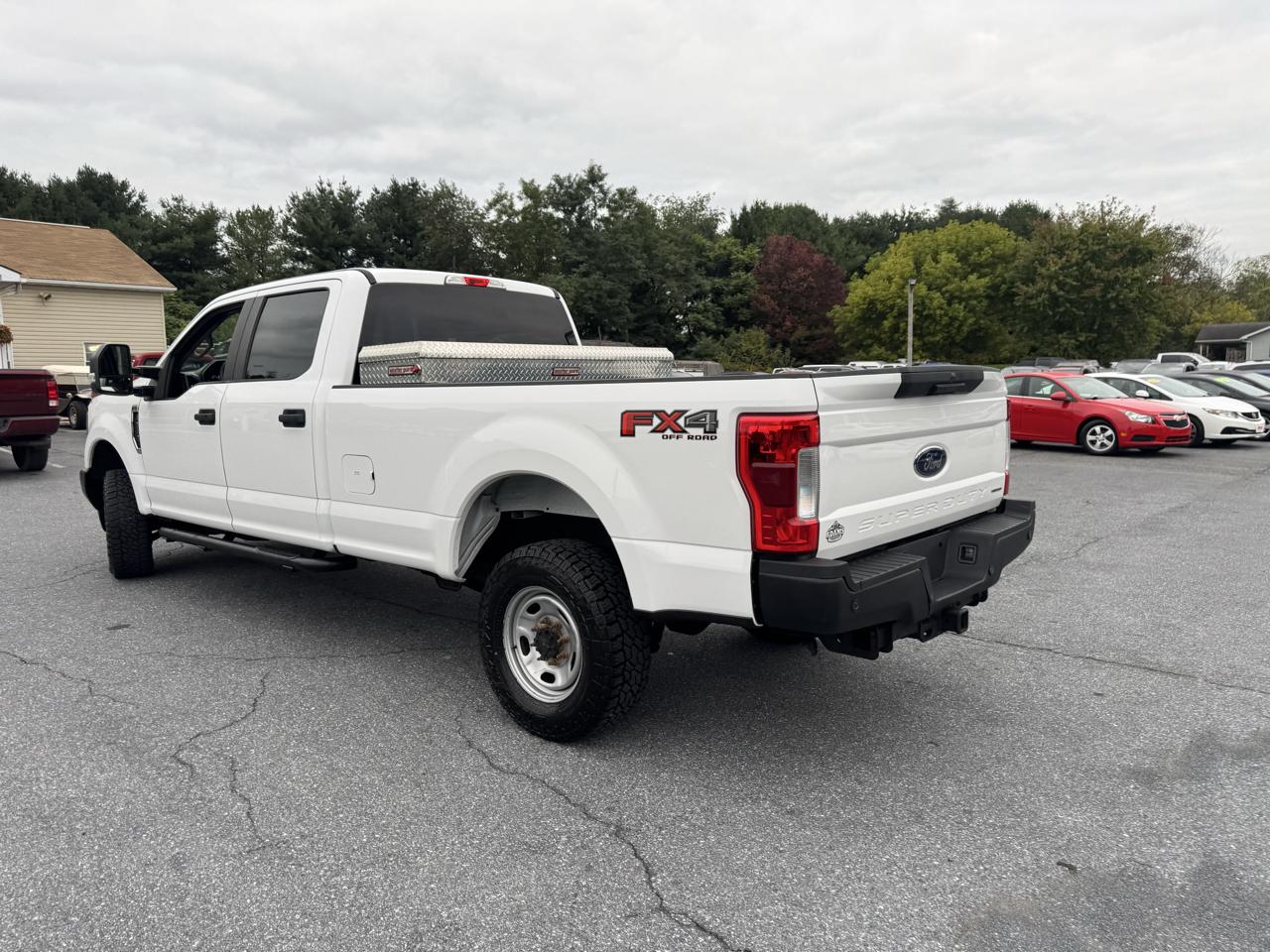 Ford Super Duty F-250 SRW XL 4WD Crew Cab 8' Box 2019