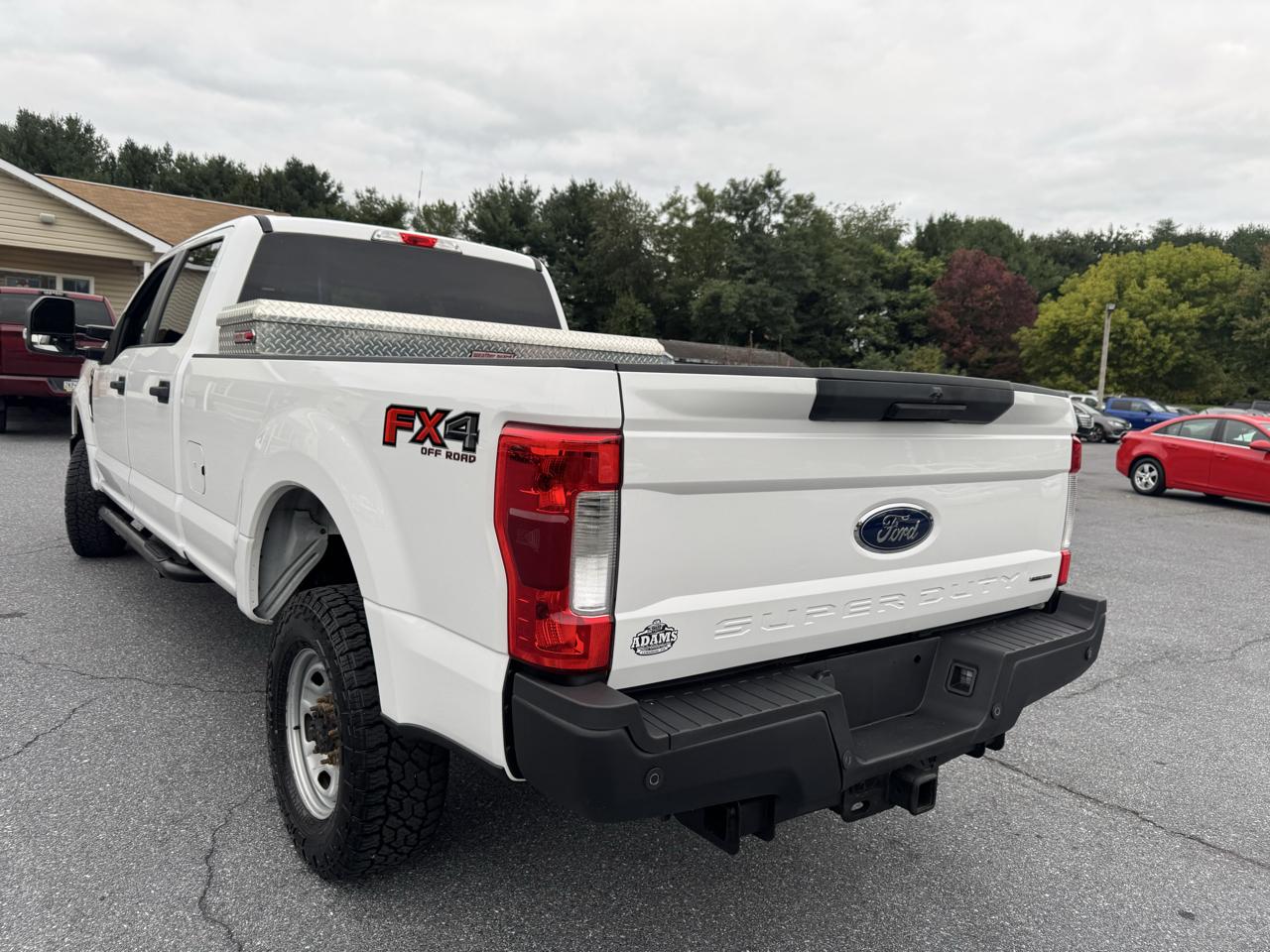 Ford Super Duty F-250 SRW XL 4WD Crew Cab 8' Box 2019