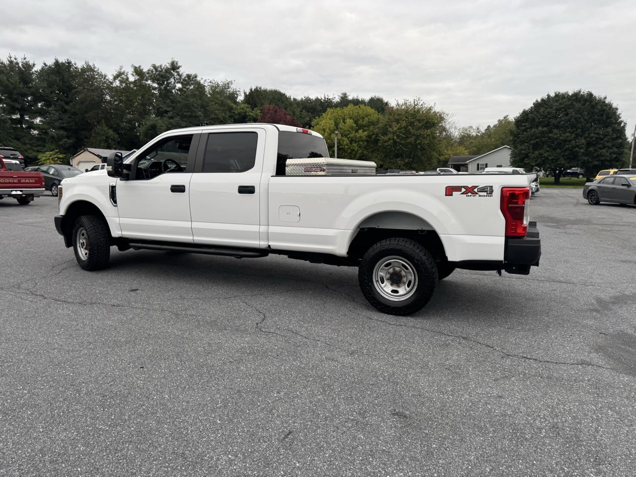 Ford Super Duty F-250 SRW XL 4WD Crew Cab 8' Box 2019