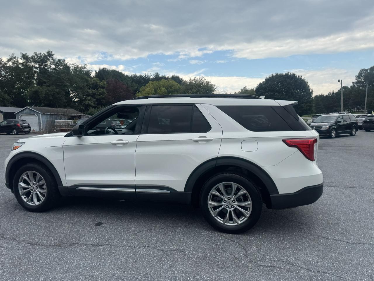 Ford Explorer XLT 4WD 2020