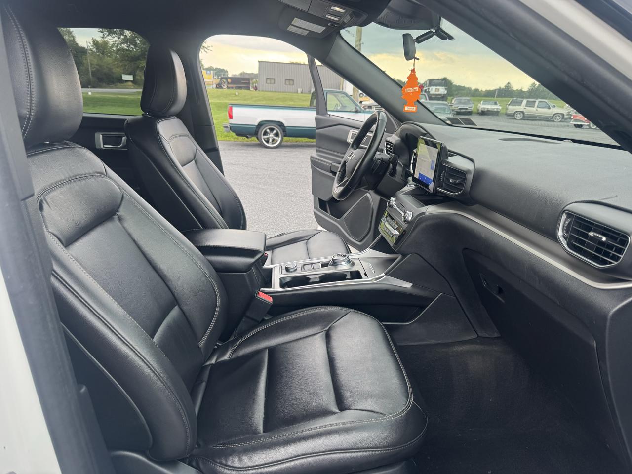 Ford Explorer XLT 4WD 2020