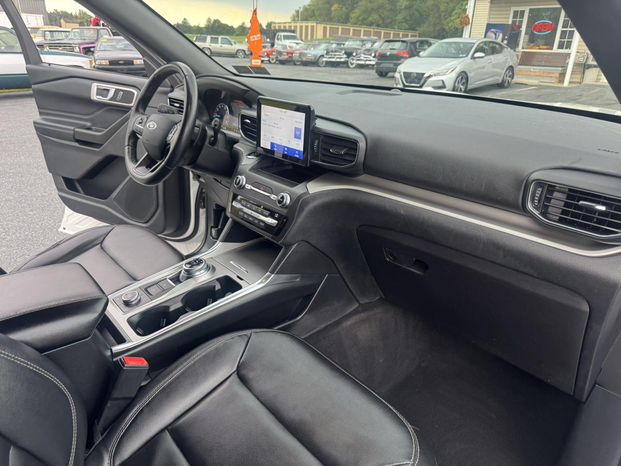 Ford Explorer XLT 4WD 2020