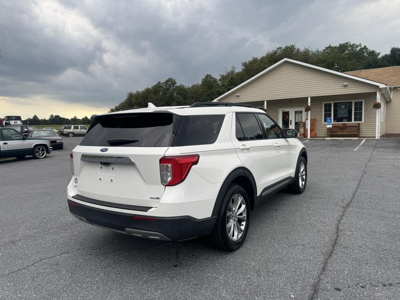 Ford Explorer XLT 4WD 2020