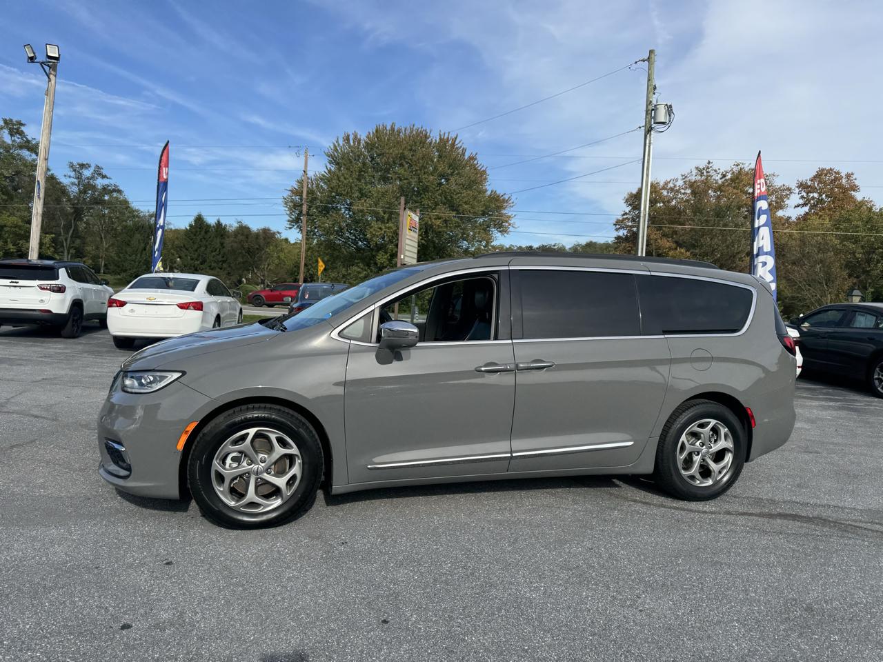 Chrysler Pacifica Limited FWD 2022