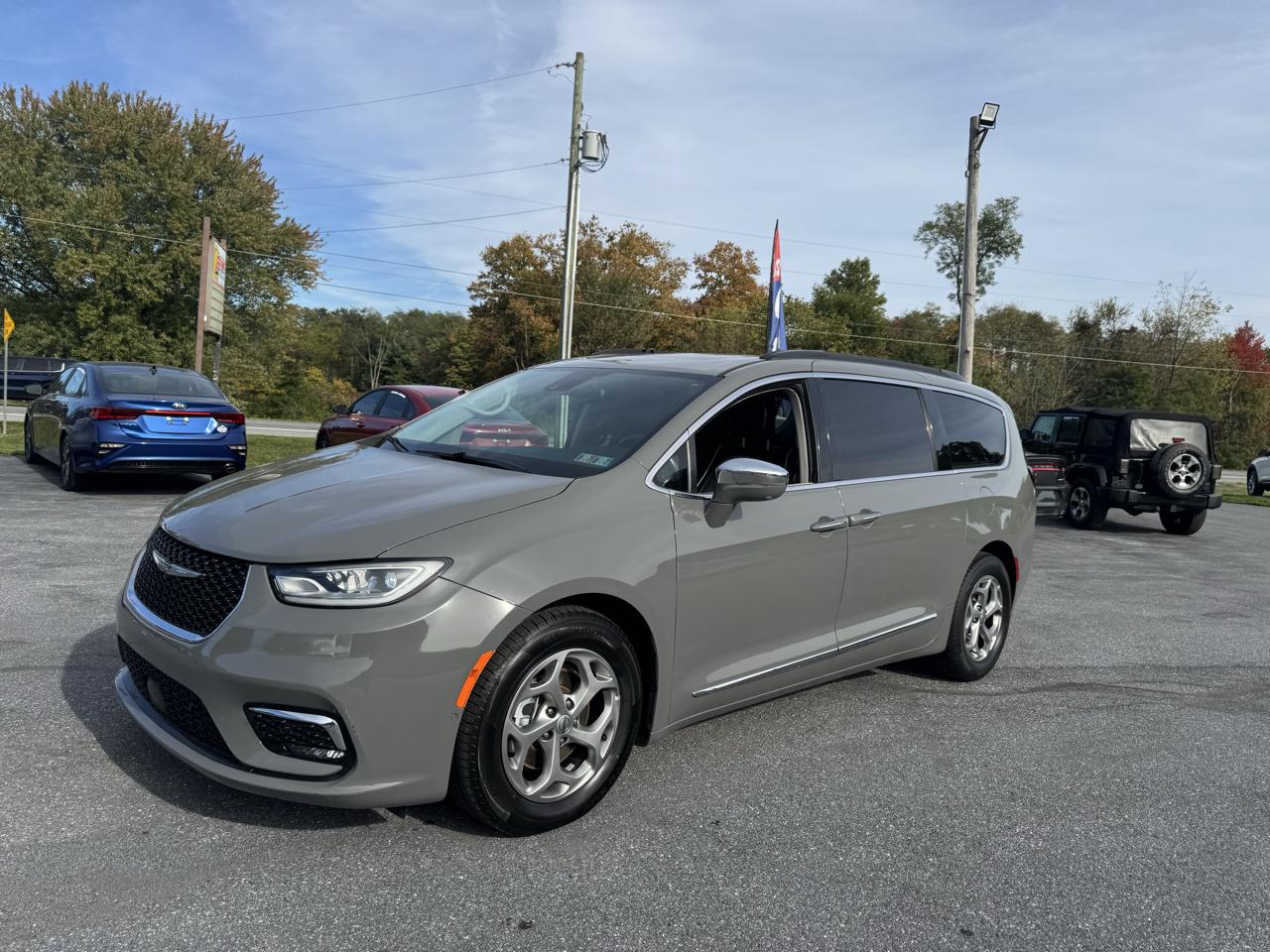 Chrysler Pacifica Limited FWD 2022