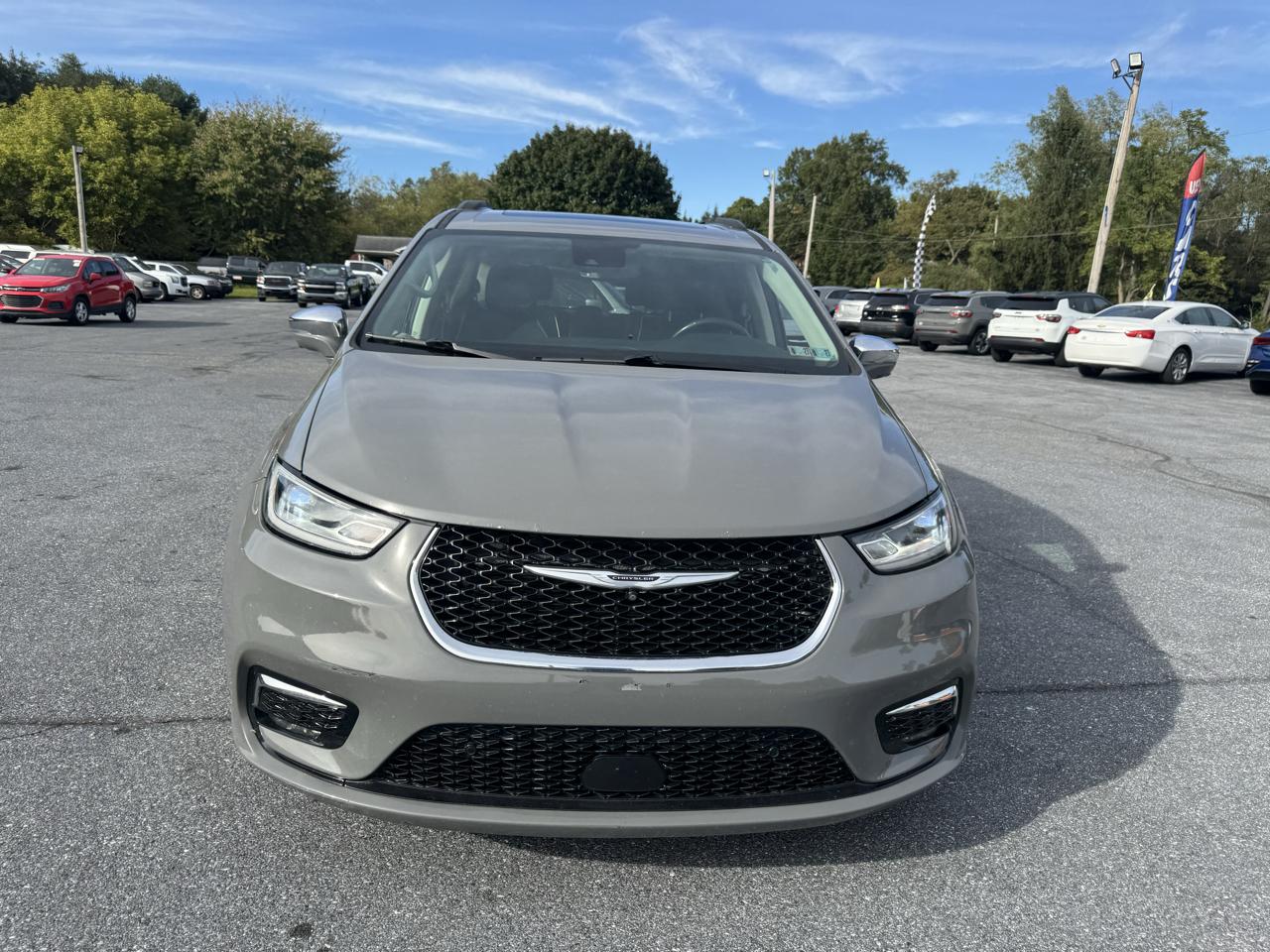 Chrysler Pacifica Limited FWD 2022