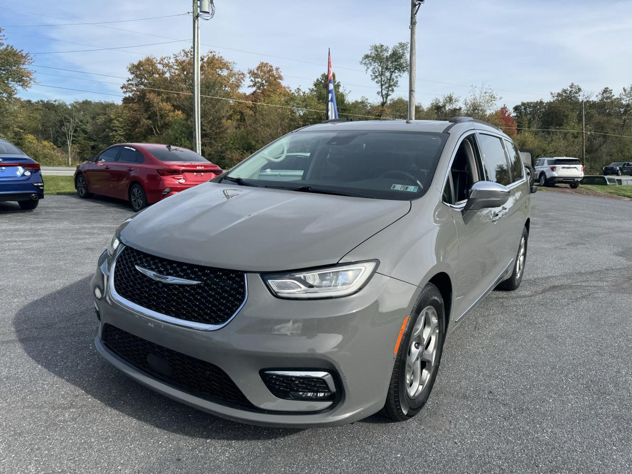 Chrysler Pacifica Limited FWD 2022