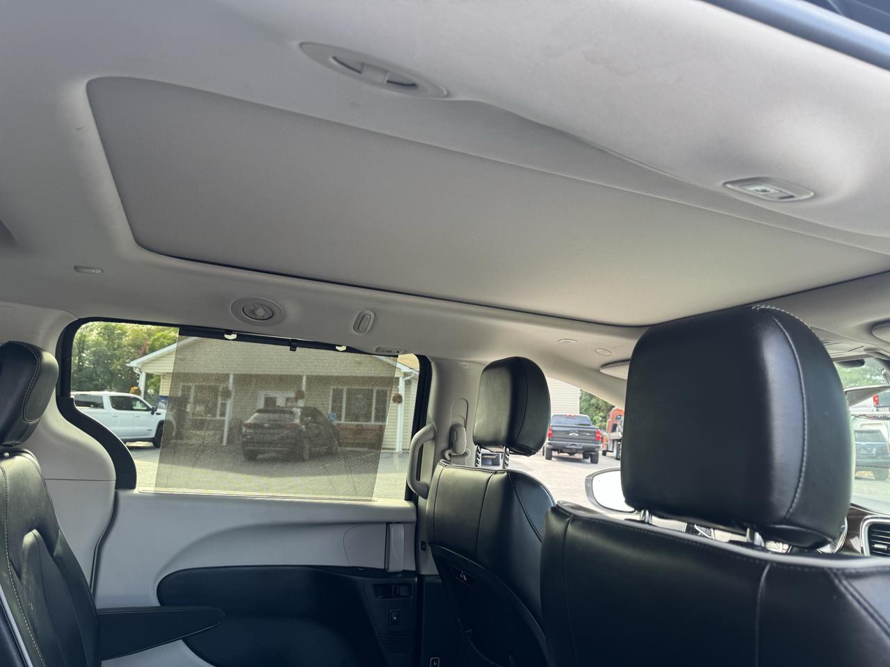 Chrysler Pacifica Limited FWD 2022